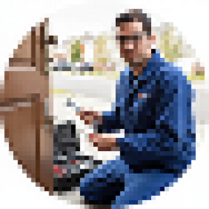 Picture of <span style="font-size: 11px; font-style: italic; font-weight: 300;">Reviewed by:</span><br><span style="font-size: 14px">David Anderson - <span style="font-weight: 400;">Locksmith Technician</span></span>