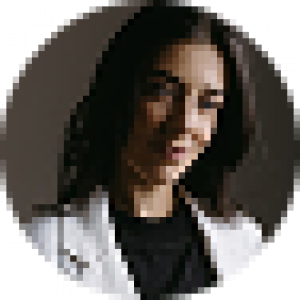 Picture of <span style="font-size: 11px; font-style: italic; font-weight: 300;">Reviewed by:</span><br>Dr. Elise Miller, Board-certified Dermatologist</span>