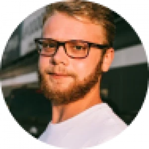 Picture of <span style="font-size: 11px; font-style: italic; font-weight: 300;">Reviewed by:</span><br>Jacob Jones, Professional Mechanic</span>