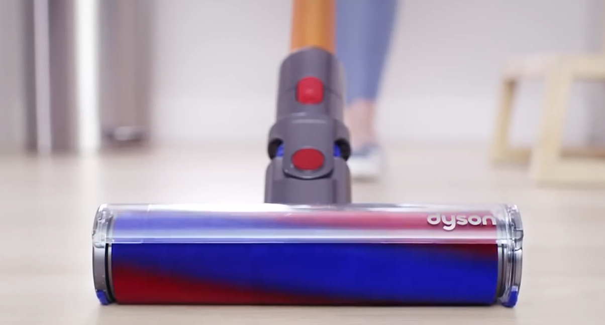 Dyson V8 reviews cordless vacuum cleaner