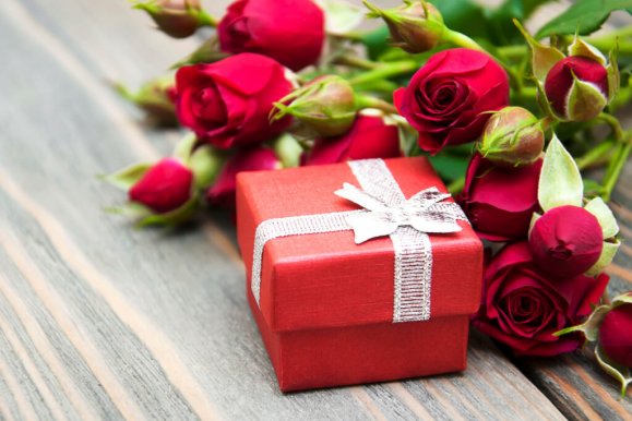 The Best Beauty Gifts For Your Valentine!
