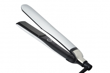 Why Stylists Trust the GHD Platinum+ Styler 1″ Flat Iron for Precision and Protection