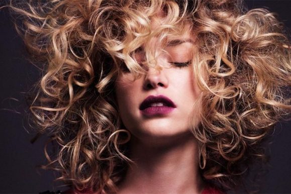 Stop Struggling To Curl Your Hair: The 3 Best Curling Irons For The Fastest, Easiest Curls Ever