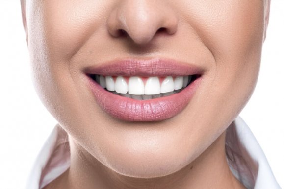 Top 3 Dentist Approved Water Flossers to Help You Get Healthier Gums and a Beautiful Smile